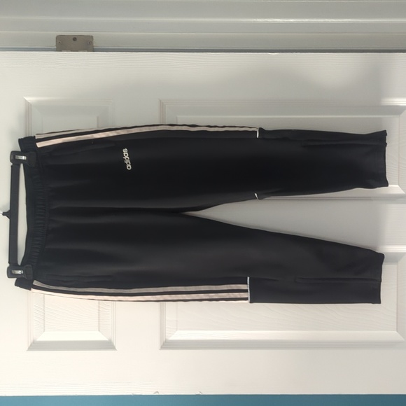 Adidas Aeroready 7/8 - Picture 1 of 12